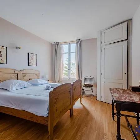 Sous Le Signe De L'art Deco Vue Magnifique *